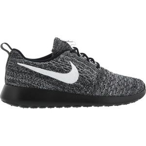 Nike Women’s Roshe One Flyknit Black/White